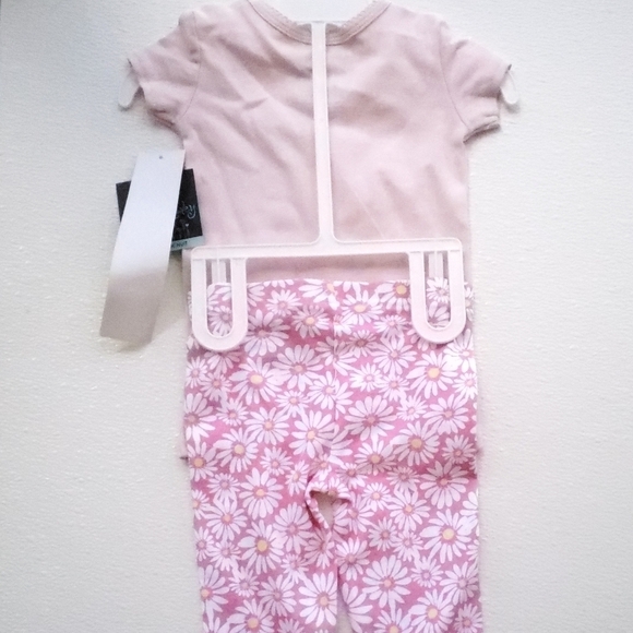 NWT Cynthia Rowley 2 Piece Top & Leggings Set Baby Girls 12 Months - Picture 3 of 5